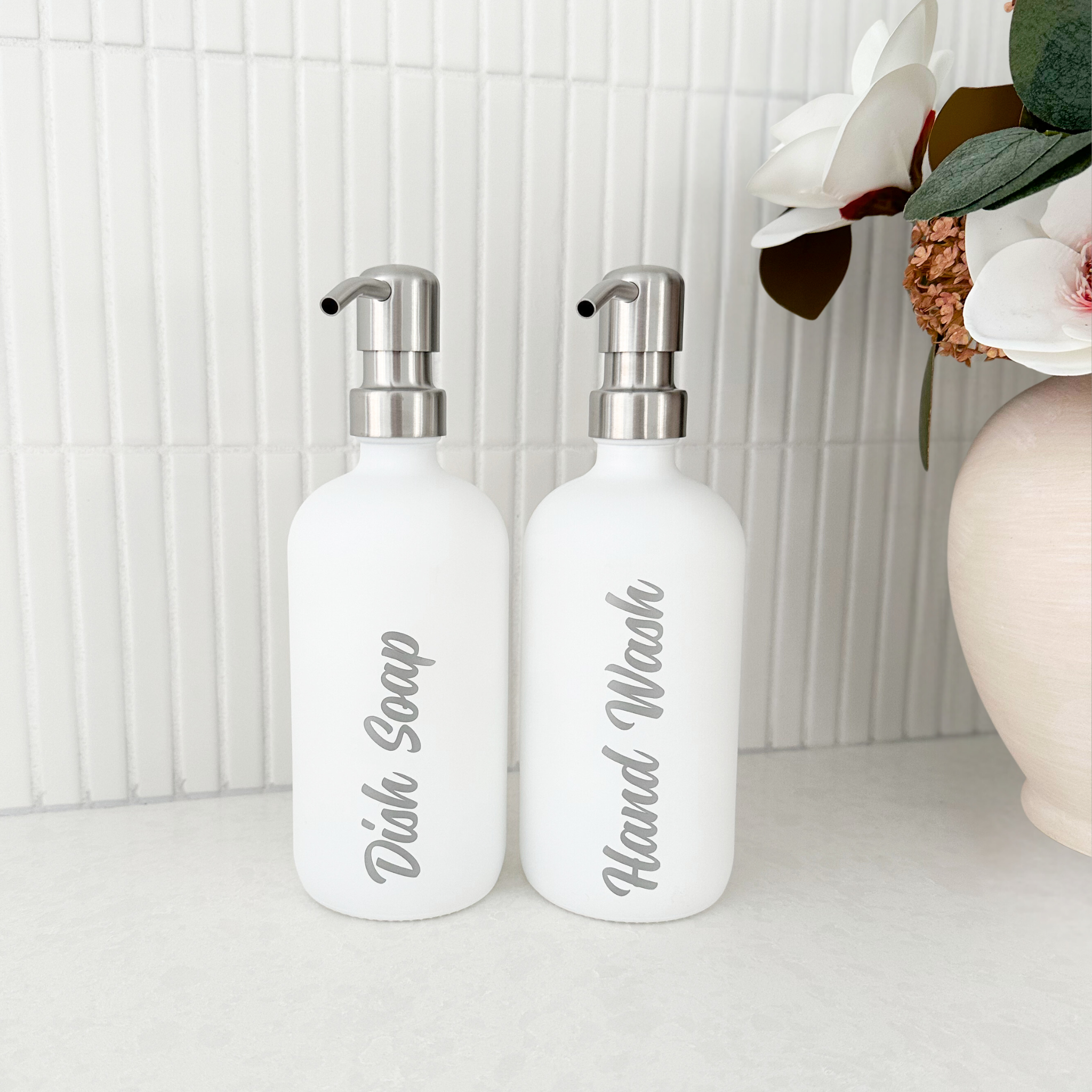 2pcs 500ml White Glass Pump Bottle including label